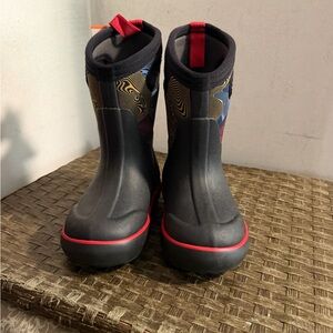 NWT Toddler bogs K classic II Warpd Boots 9